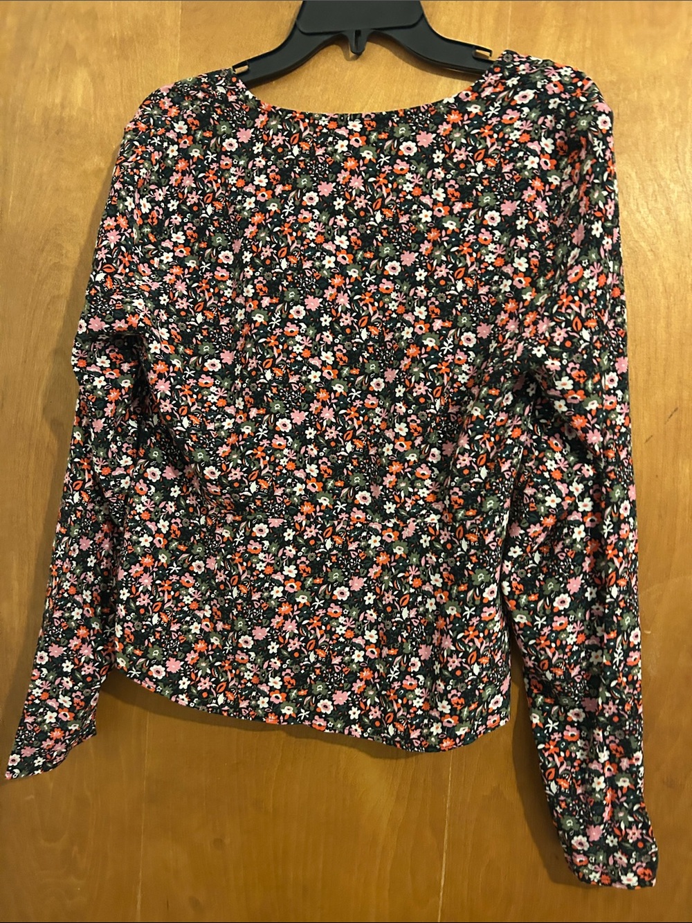 Boden Olive Floral V-Neck Blouse with Pink and White Flowers NWT - Picture 6 of 9